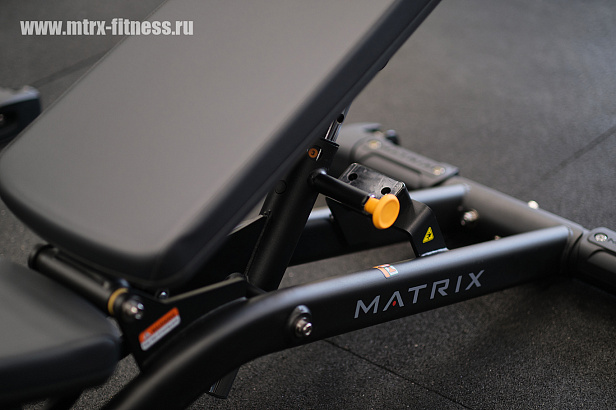 Фитнес-клуб «No Excuses» – оборудован тренажерами Matrix | matrix-official.ru